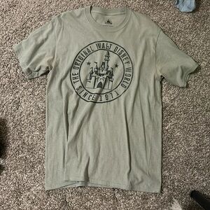 Green Walt Disney World T-Shirt, size medium